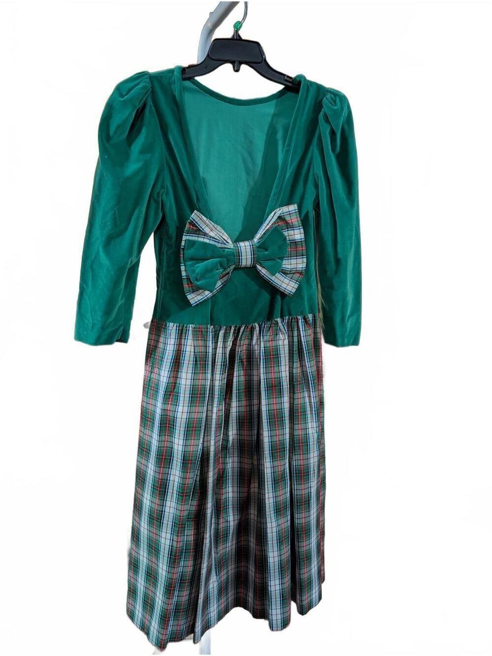 Christmas special! Green Long Sleeve Dress w/Plaid Skirt & Bow Detail Small